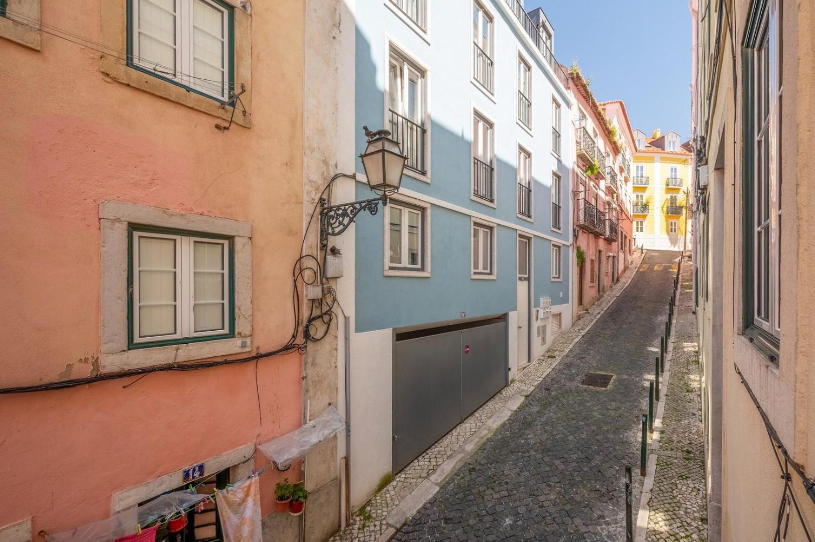 Appartement Guestready - Lemon House With Private Garden à Lisboa Extérieur photo